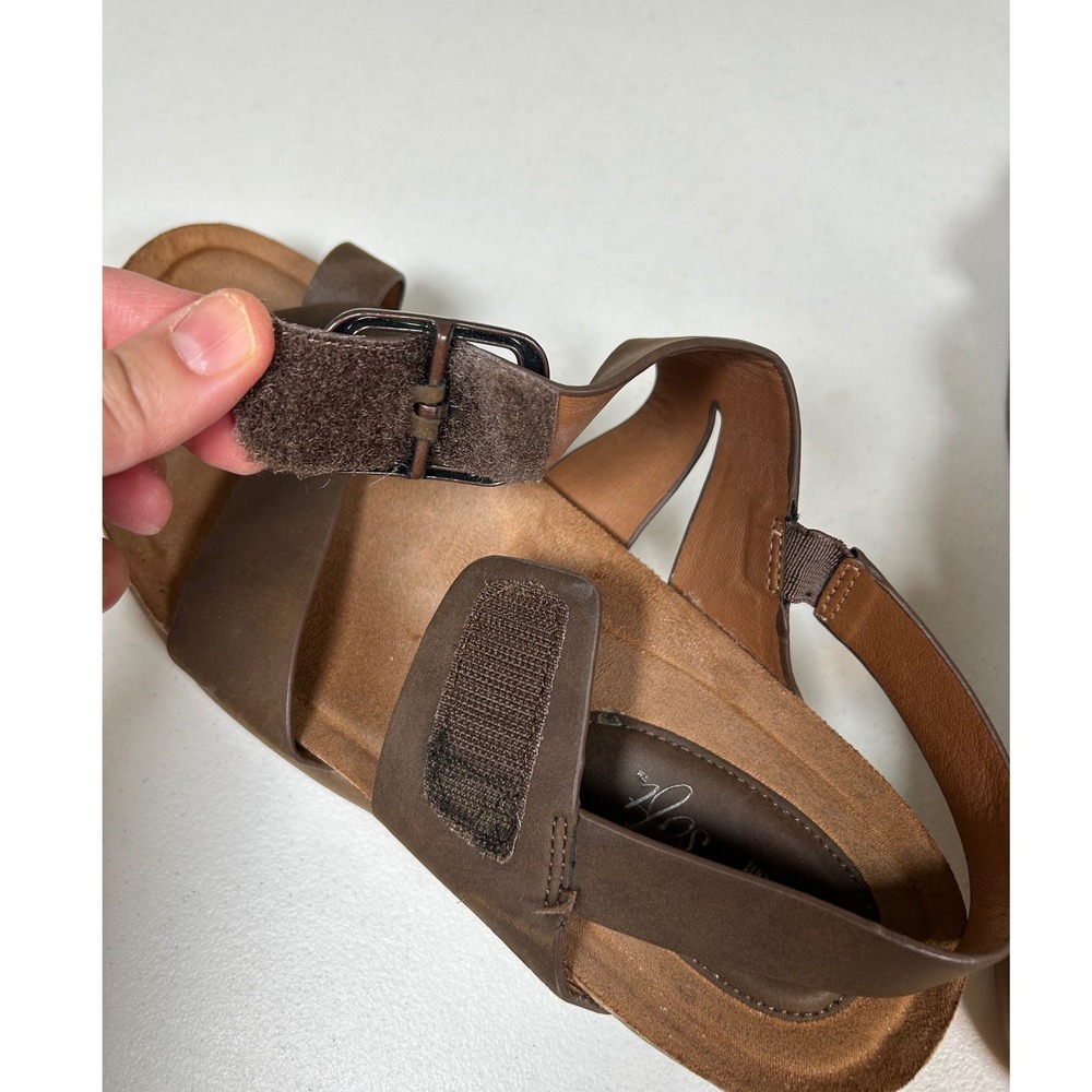 EuroSoft Hampton Sandals Women's 9.5M Brown Strappy Buckle Comfort Shoes - Picture 5 of 9